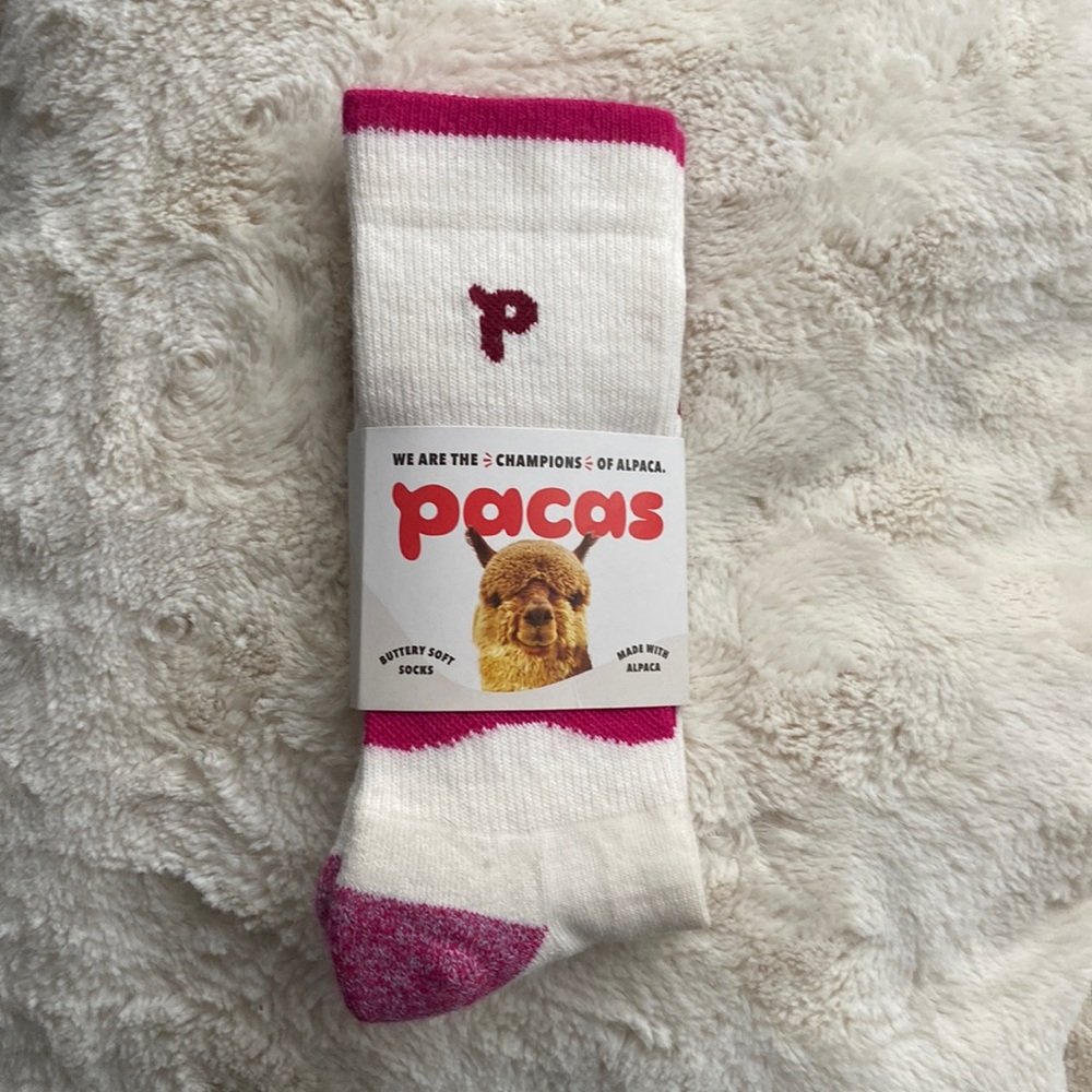 pacas socks